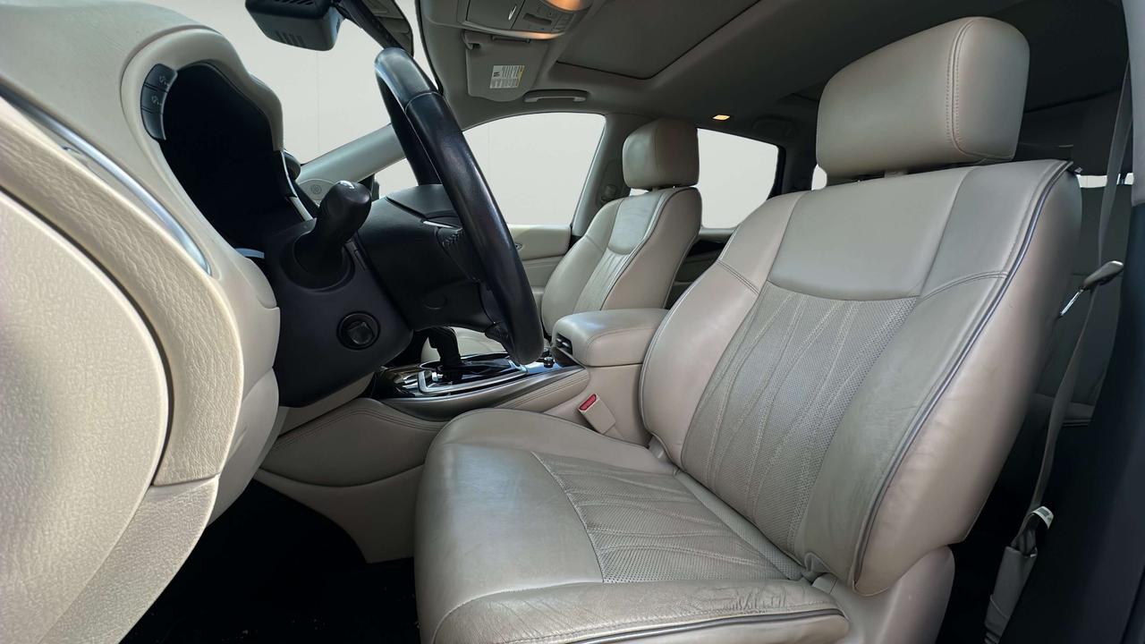 2017 Infiniti QX60 Base Photo