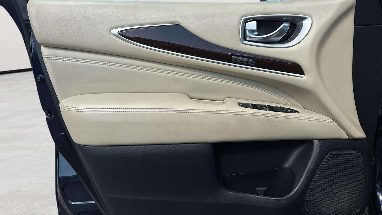 2017 Infiniti QX60 Base Photo