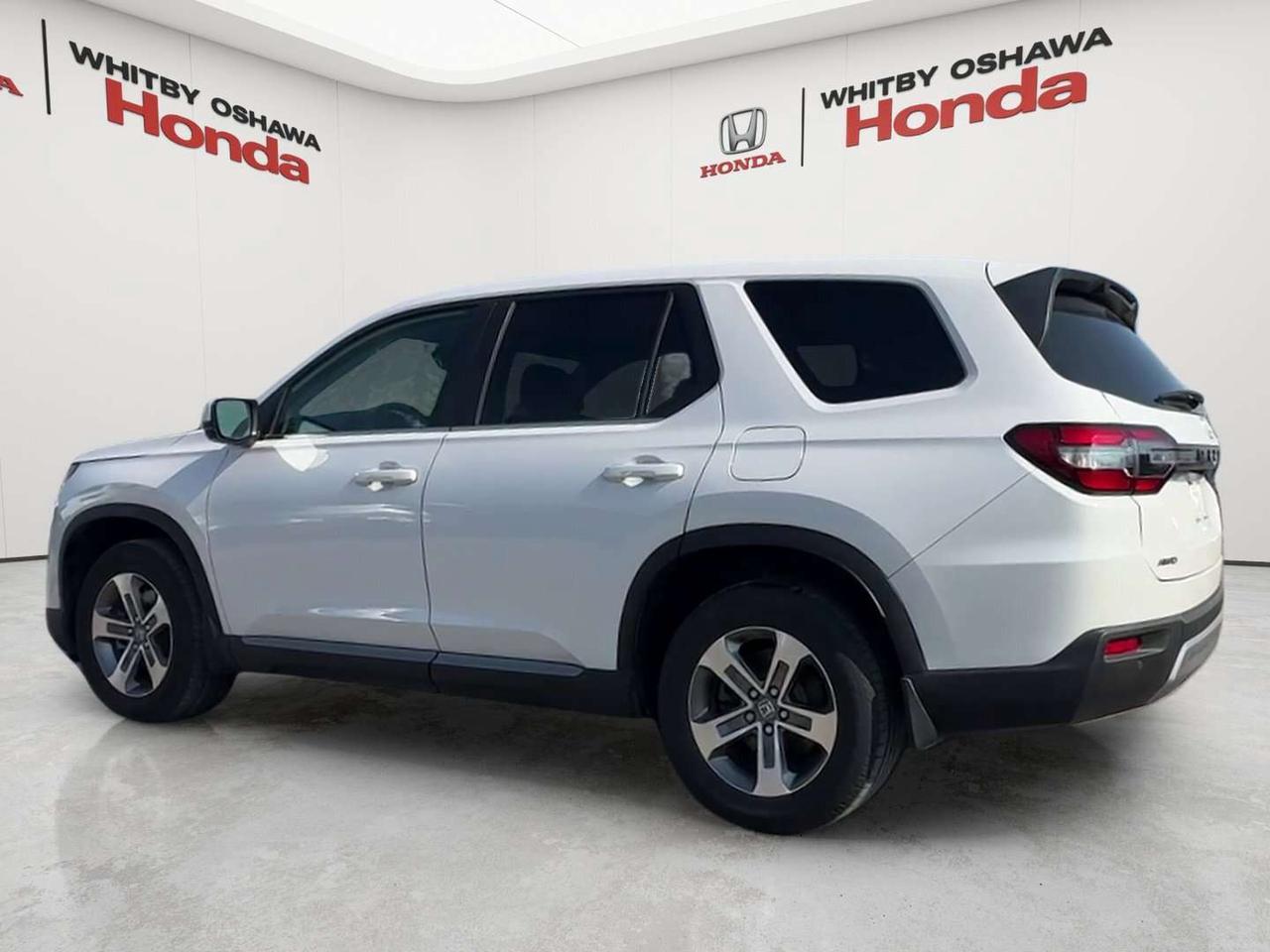 2025 Honda Pilot EX-L Photo3