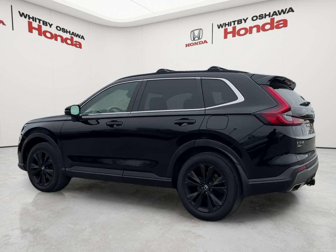 2023 Honda CR-V Touring Photo