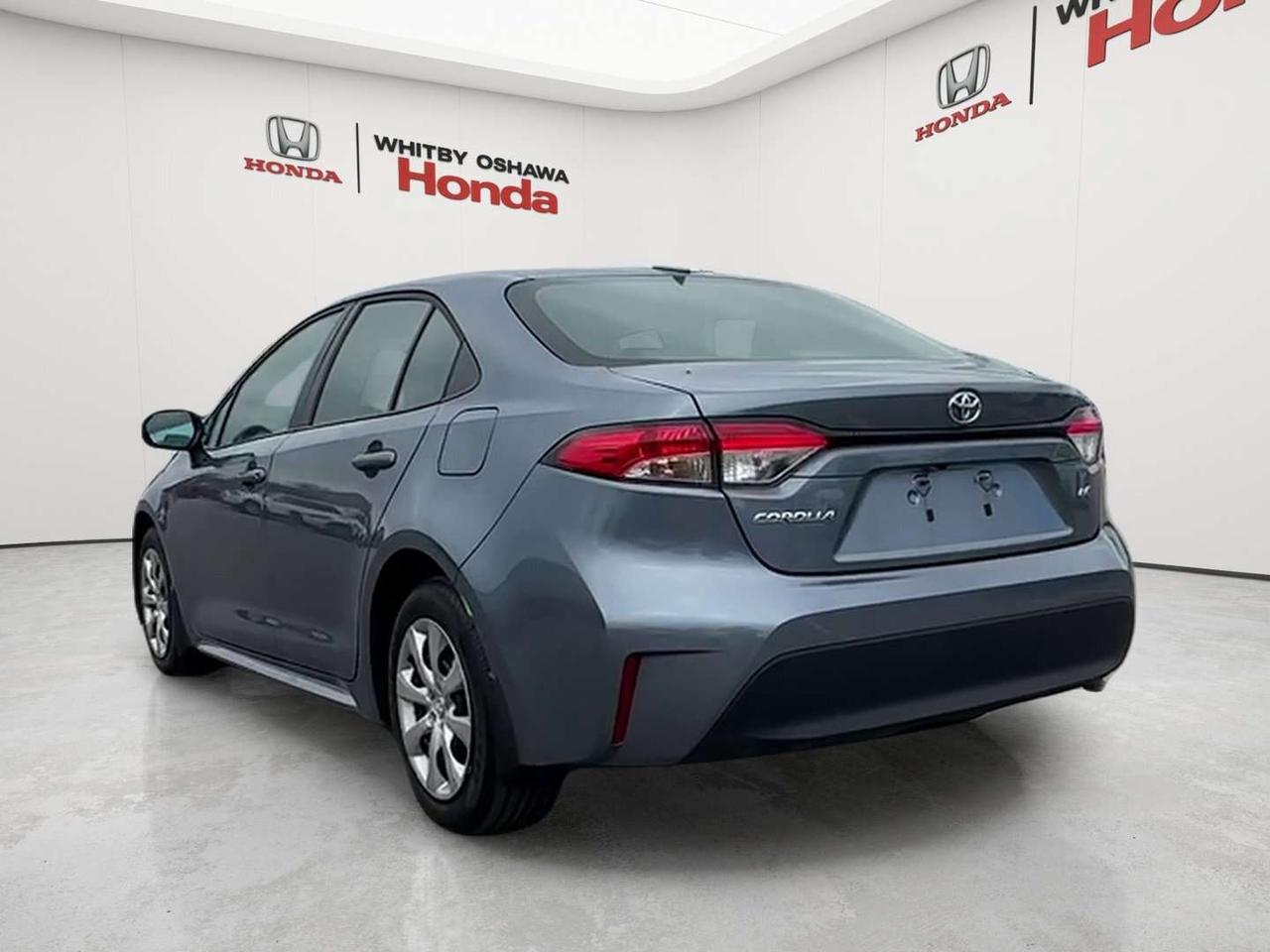2025 Toyota Corolla LE Photo