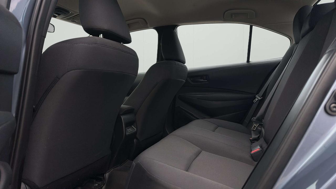 2025 Toyota Corolla LE Photo