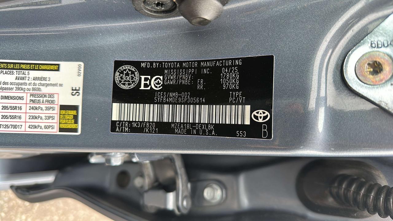 2025 Toyota Corolla LE Photo