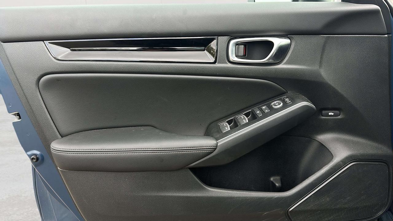 2025 Honda Civic Sport Touring Photo