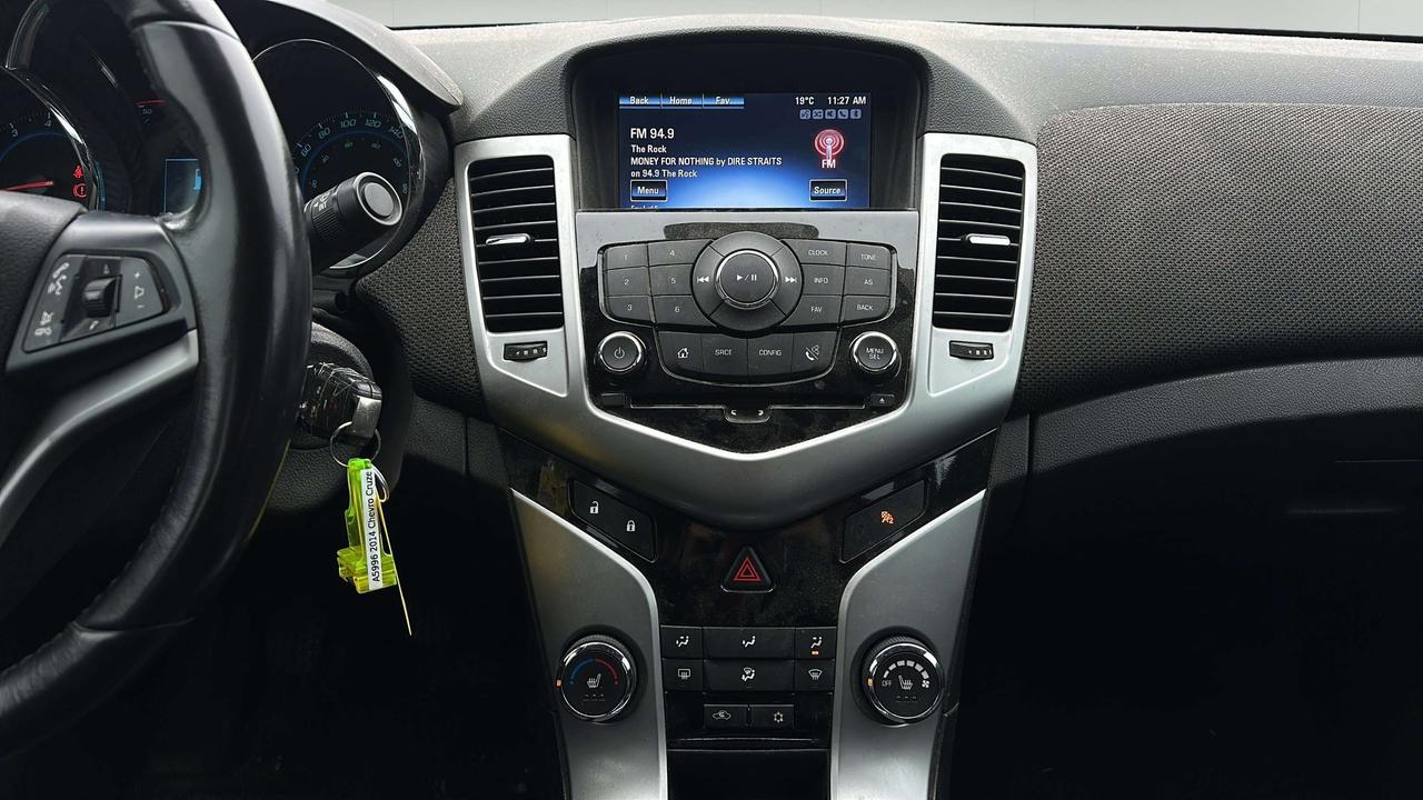 2014 Chevrolet Cruze 2LT Photo