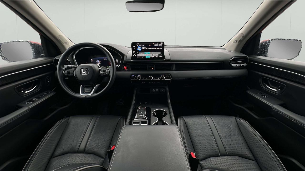 2025 Honda Pilot Touring Photo
