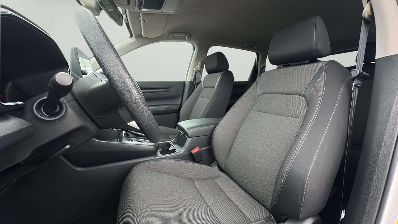 2025 Honda CR-V LX Photo
