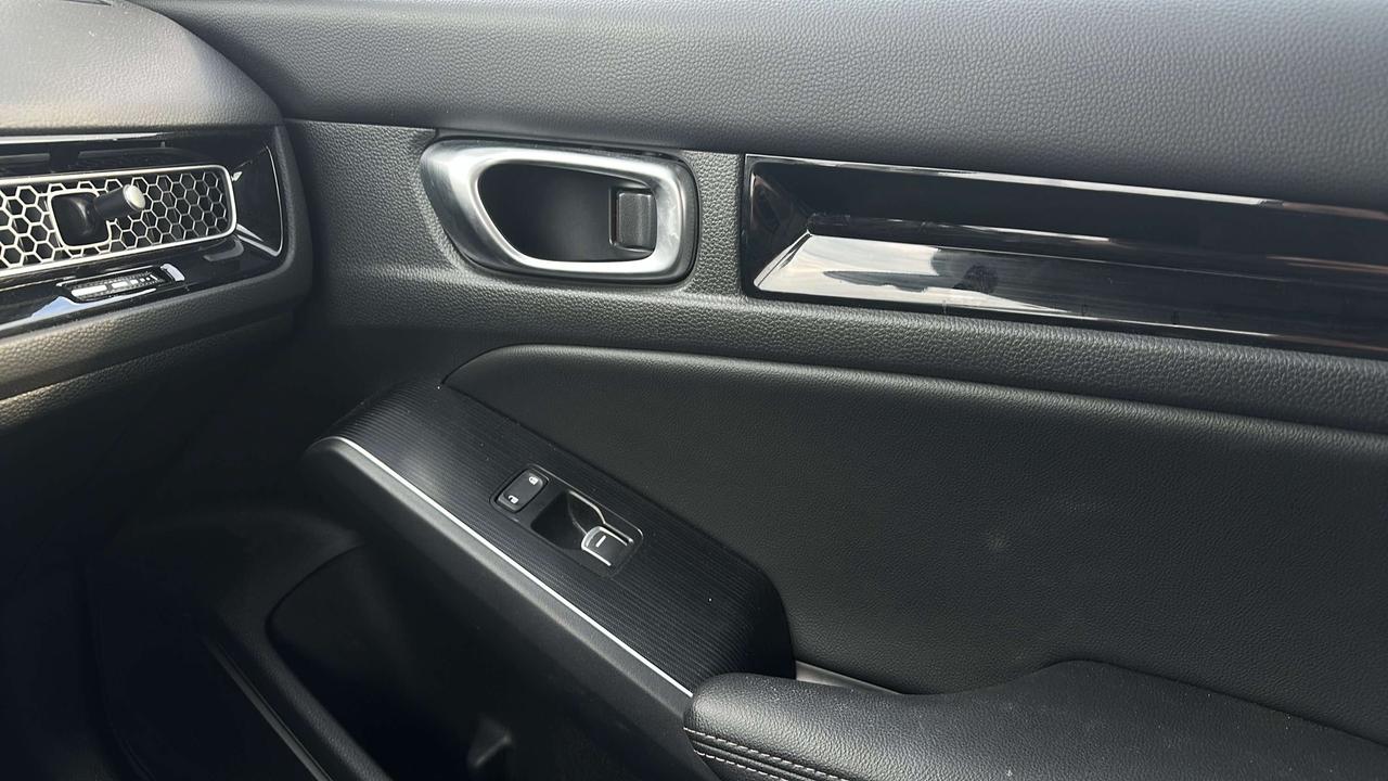 2024 Honda Civic Touring Photo