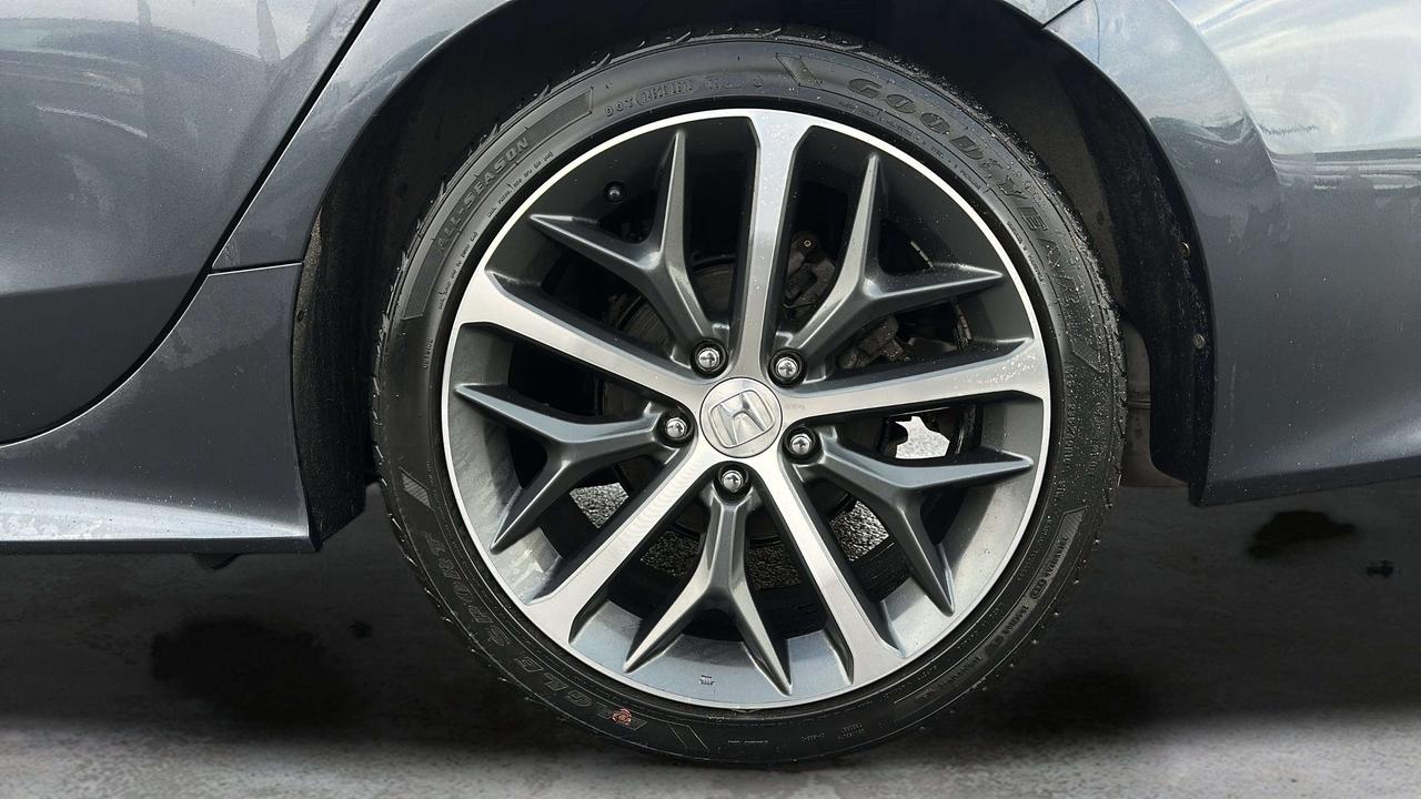 2024 Honda Civic Touring Photo