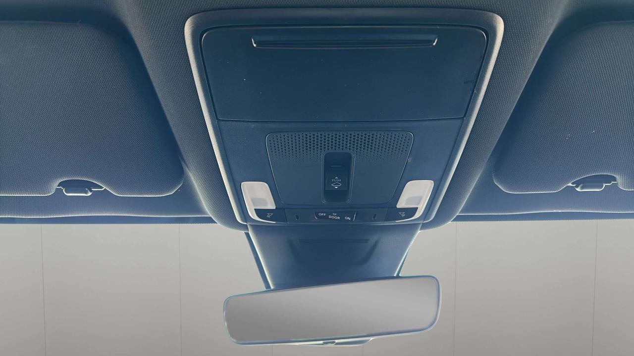 2025 Honda CR-V Touring Photo