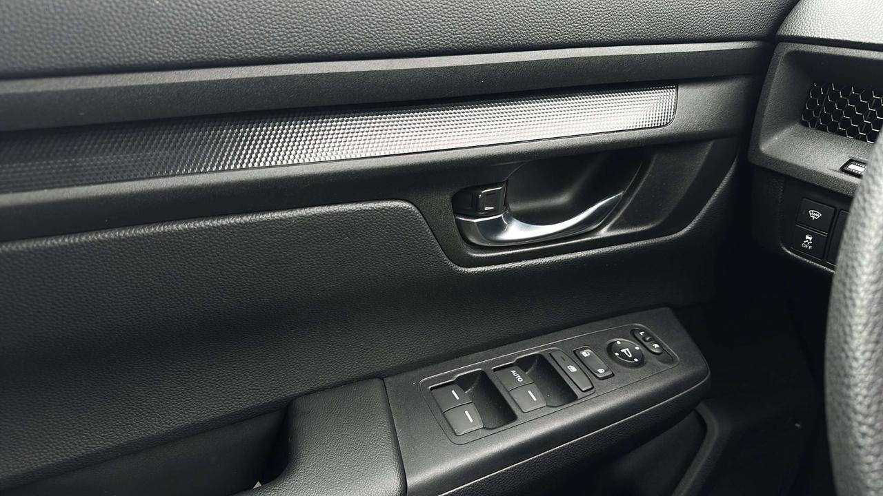 2025 Honda CR-V LX Photo