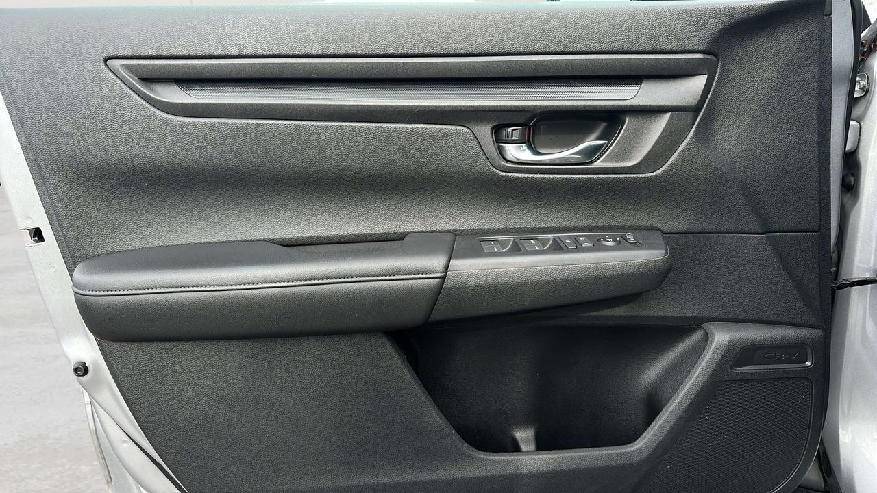 2025 Honda CR-V LX Photo