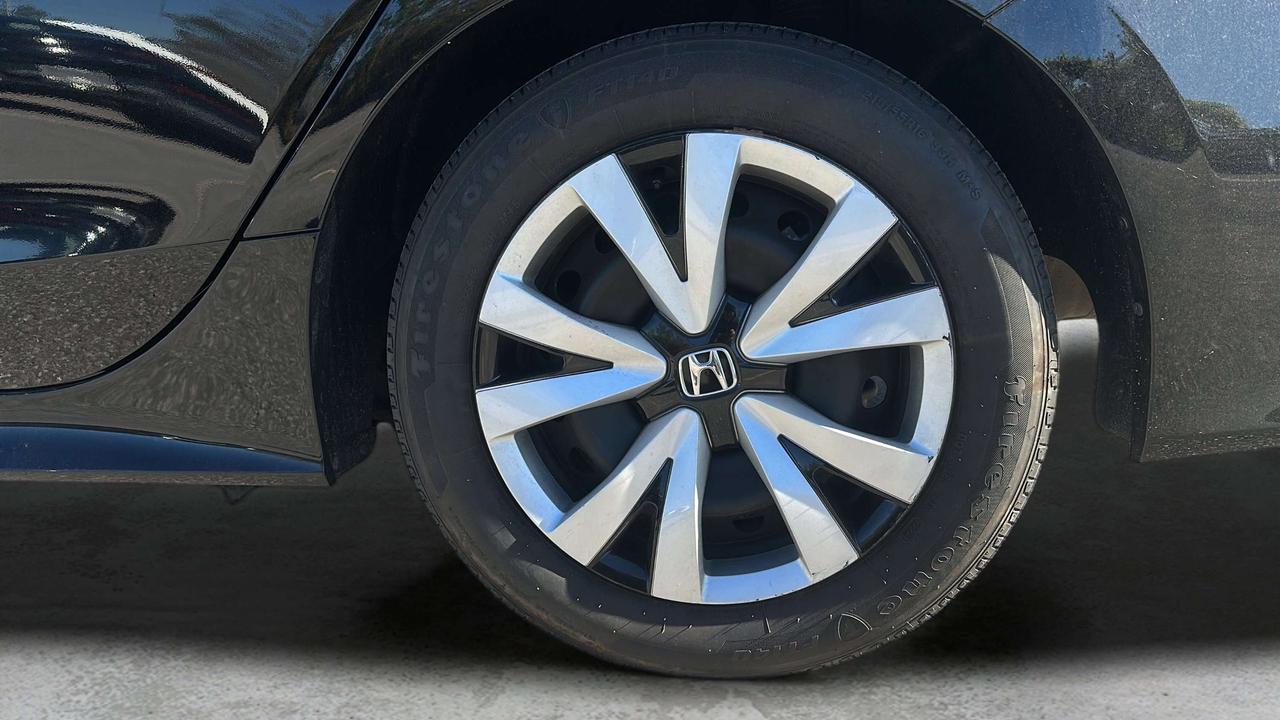 2024 Honda Civic LX Photo