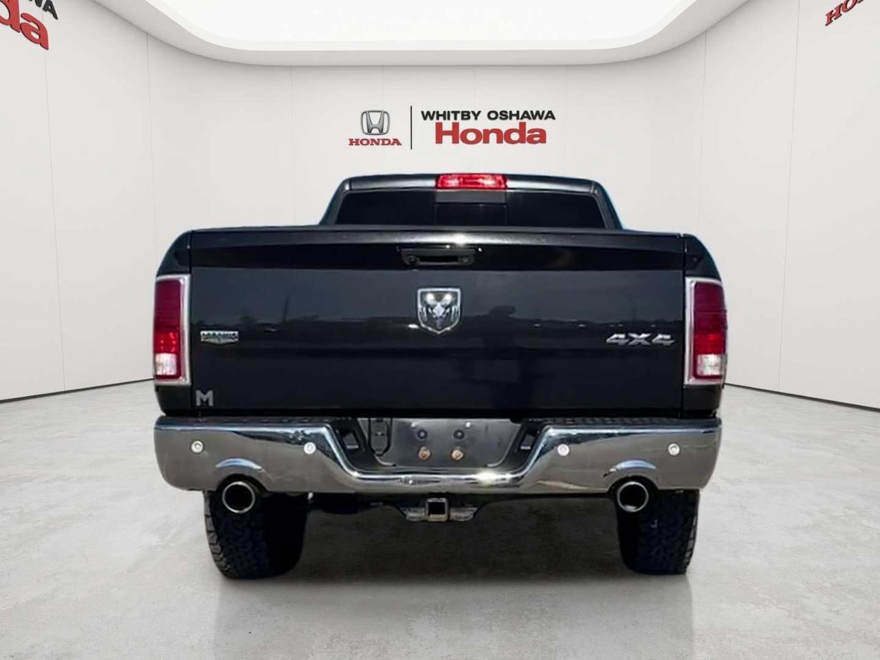 2018 RAM 1500 Laramie Photo