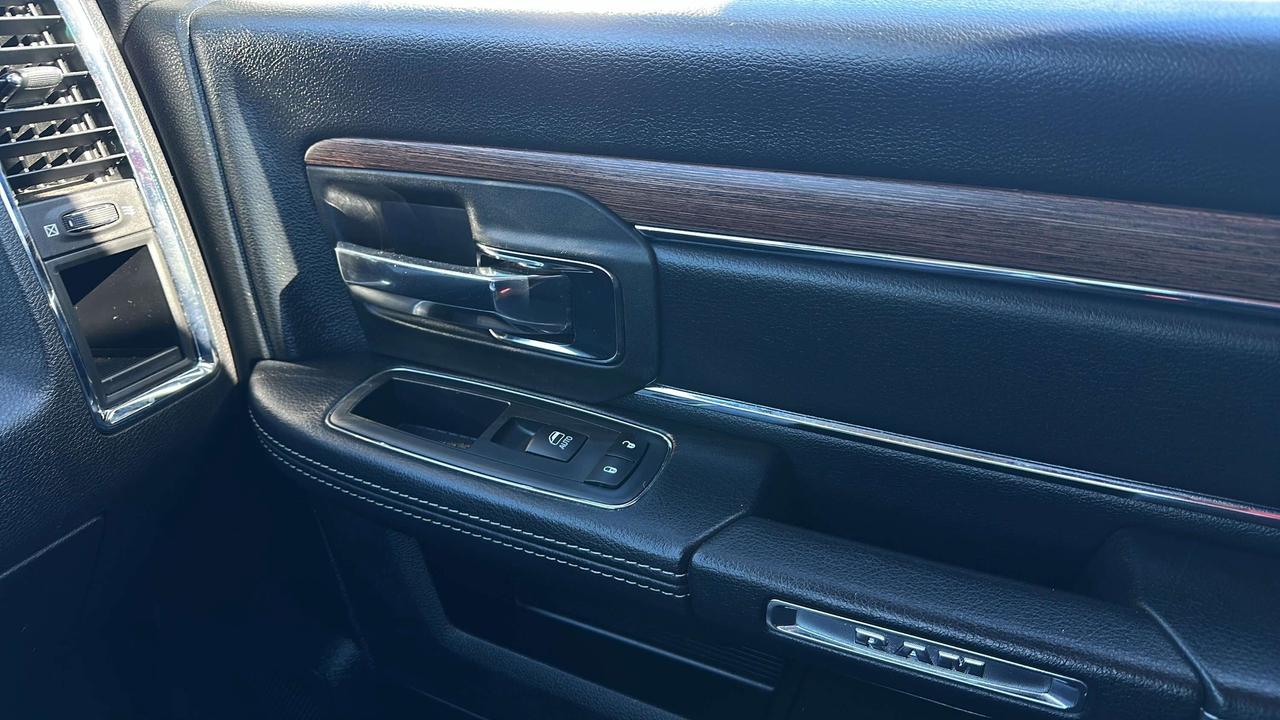 2018 RAM 1500 Laramie Photo