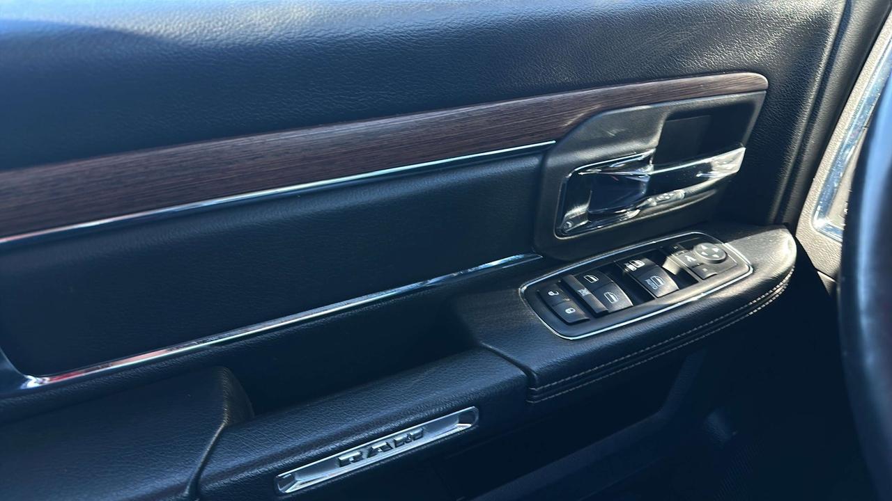 2018 RAM 1500 Laramie Photo