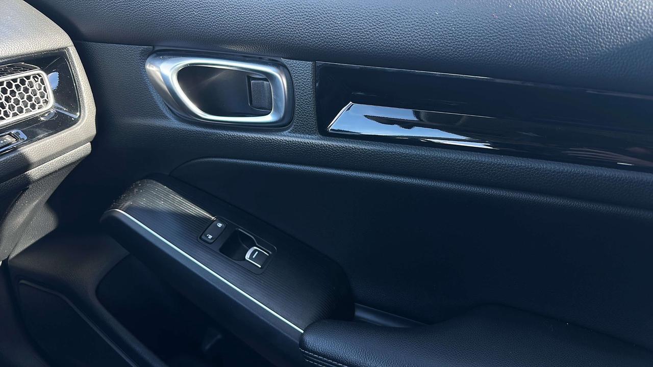 2024 Honda Civic Touring Photo
