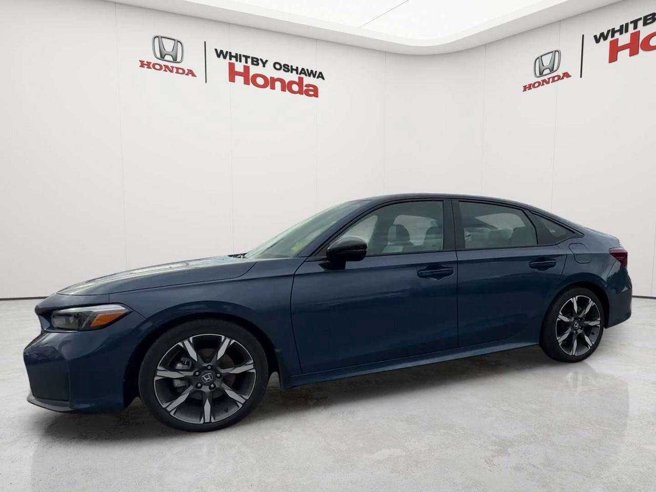 2025 Honda Civic Sport Touring Photo5