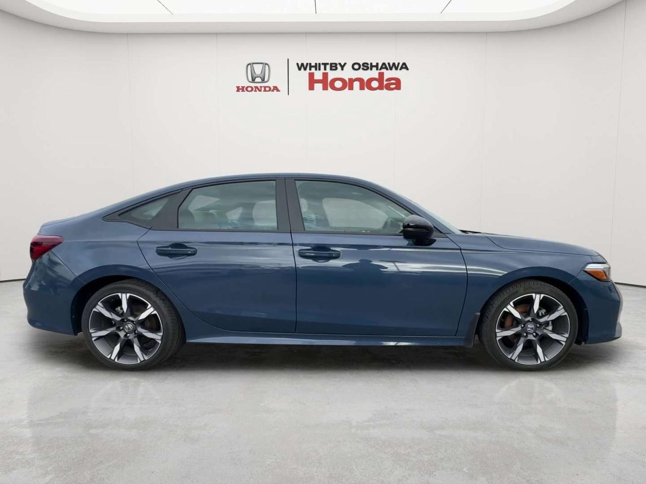 2025 Honda Civic Sport Touring Photo