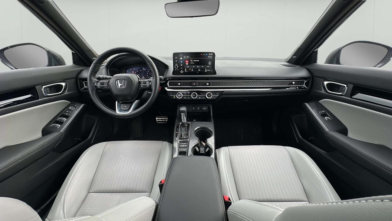 2025 Honda Civic Sport Touring Photo