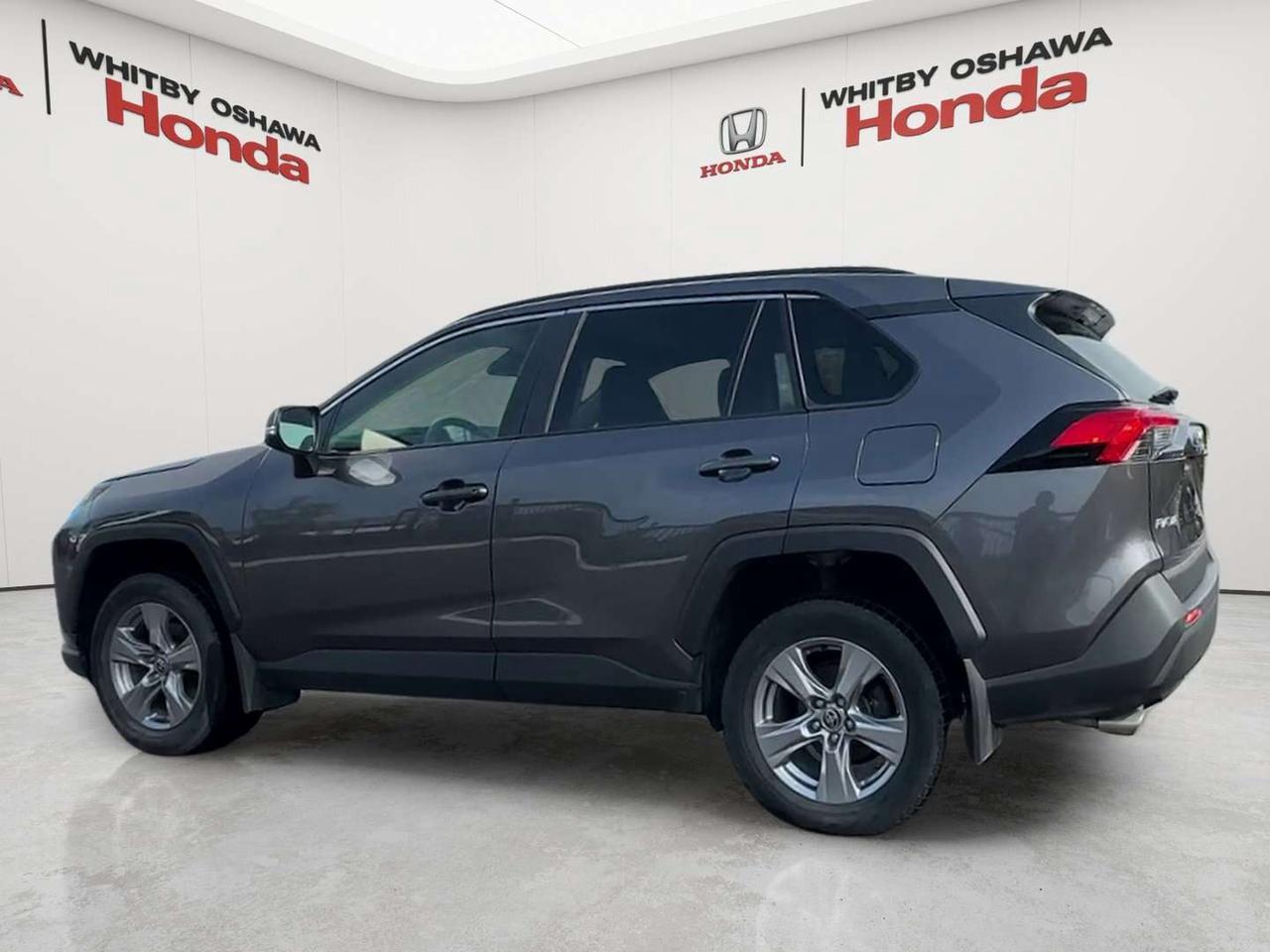 2024 Toyota RAV4 XLE Photo3