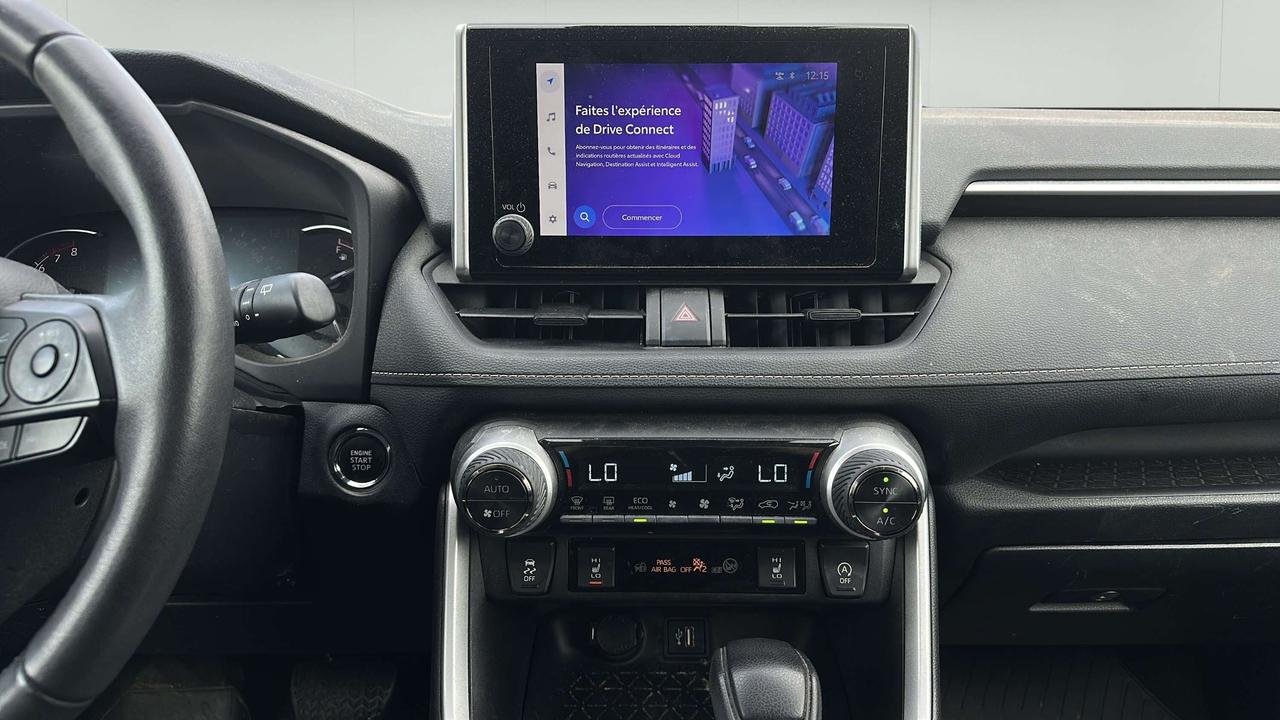2024 Toyota RAV4 XLE Photo
