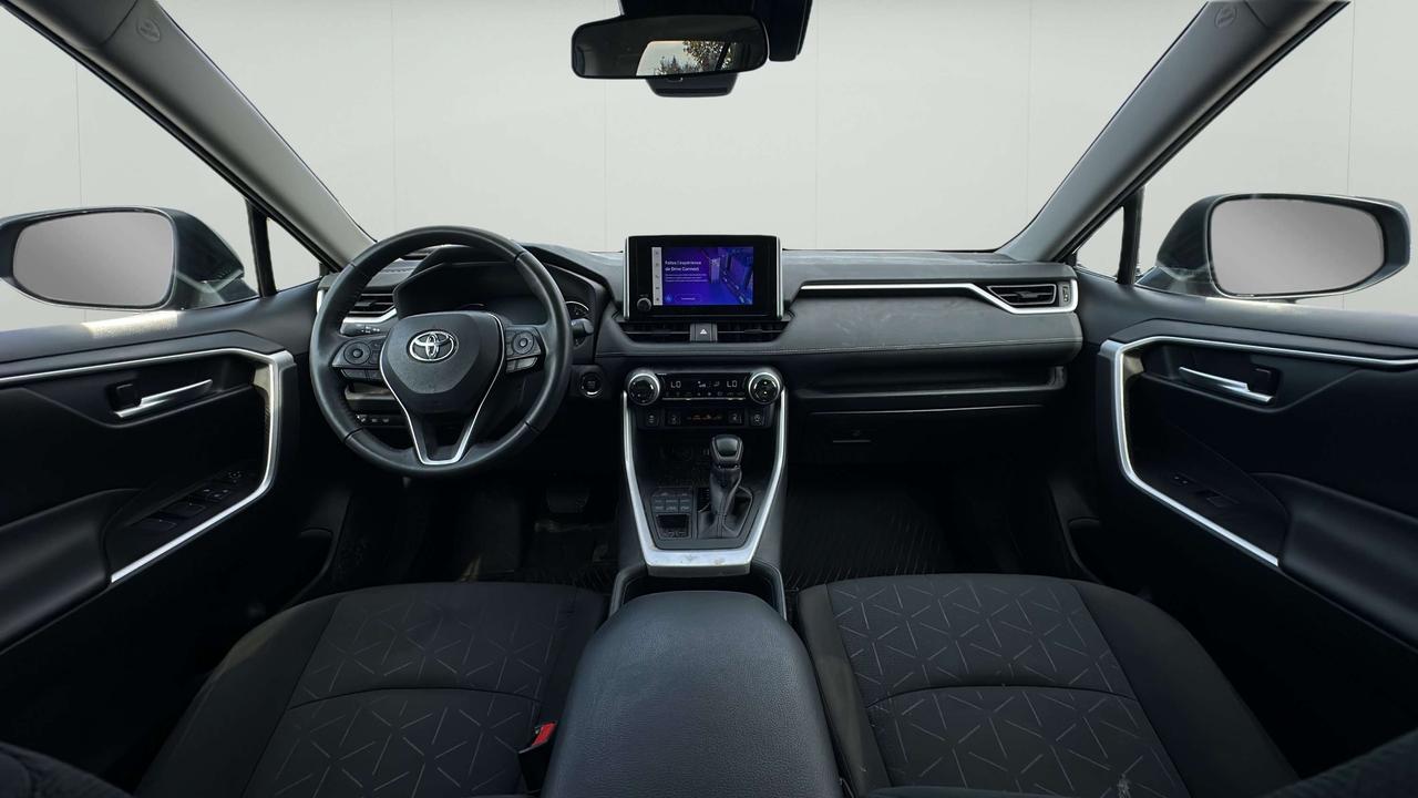 2024 Toyota RAV4 XLE Photo