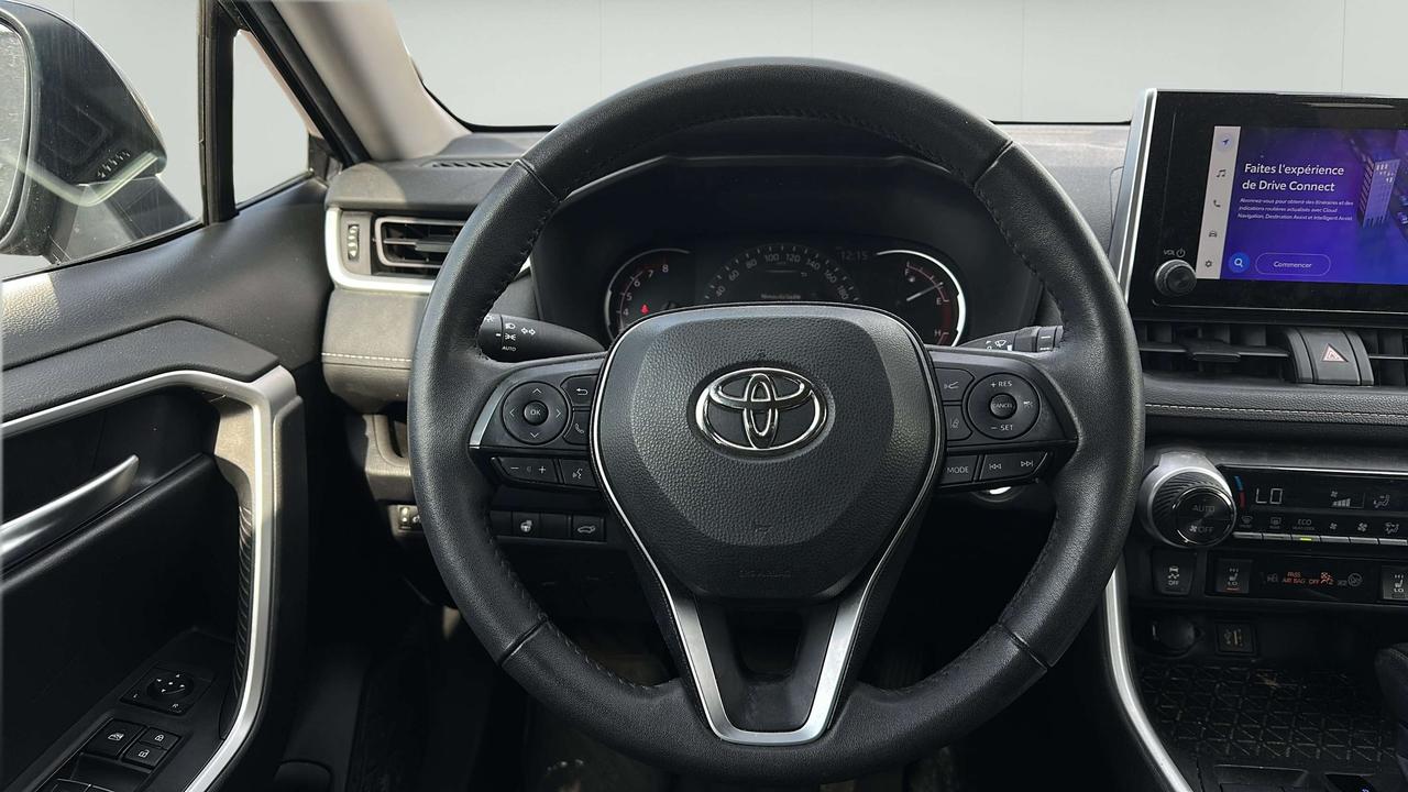 2024 Toyota RAV4 XLE Photo