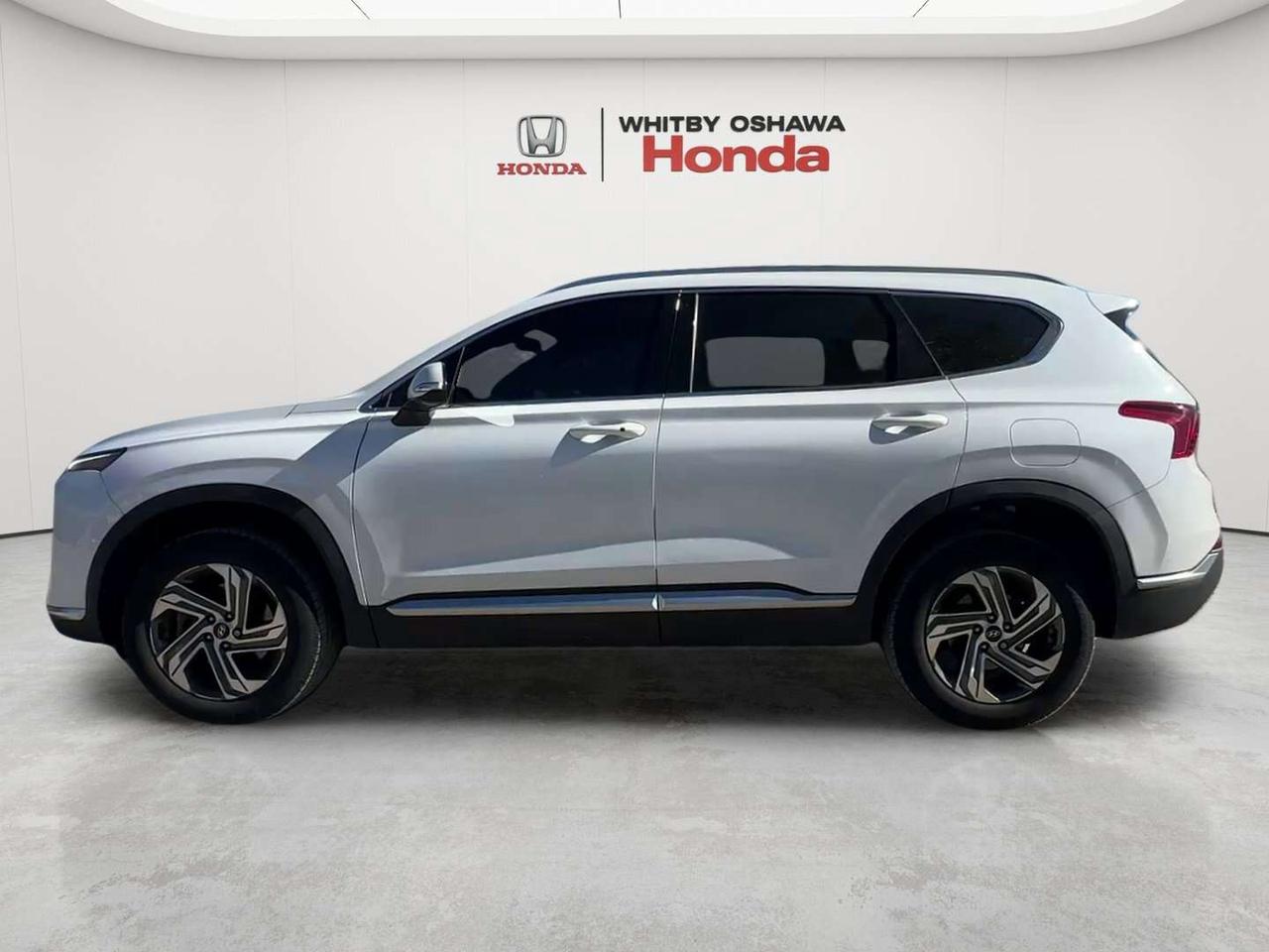 2021 Hyundai Santa Fe Preferred Photo2