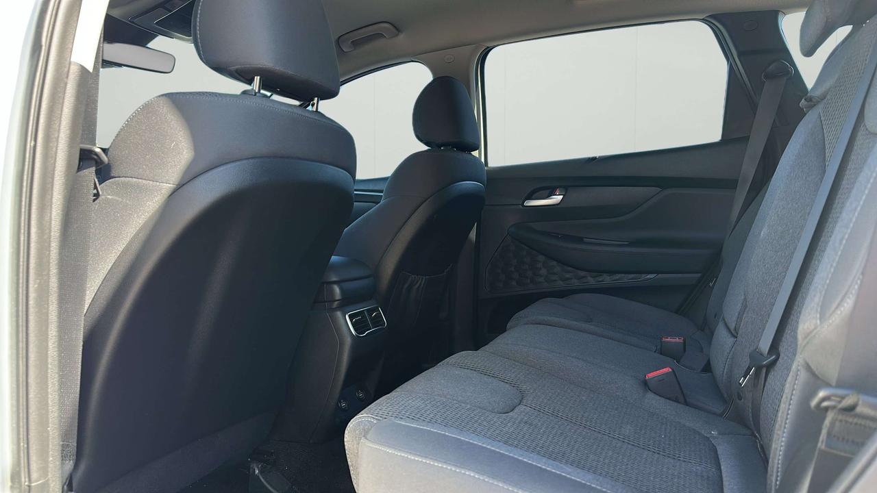 2021 Hyundai Santa Fe Preferred Photo