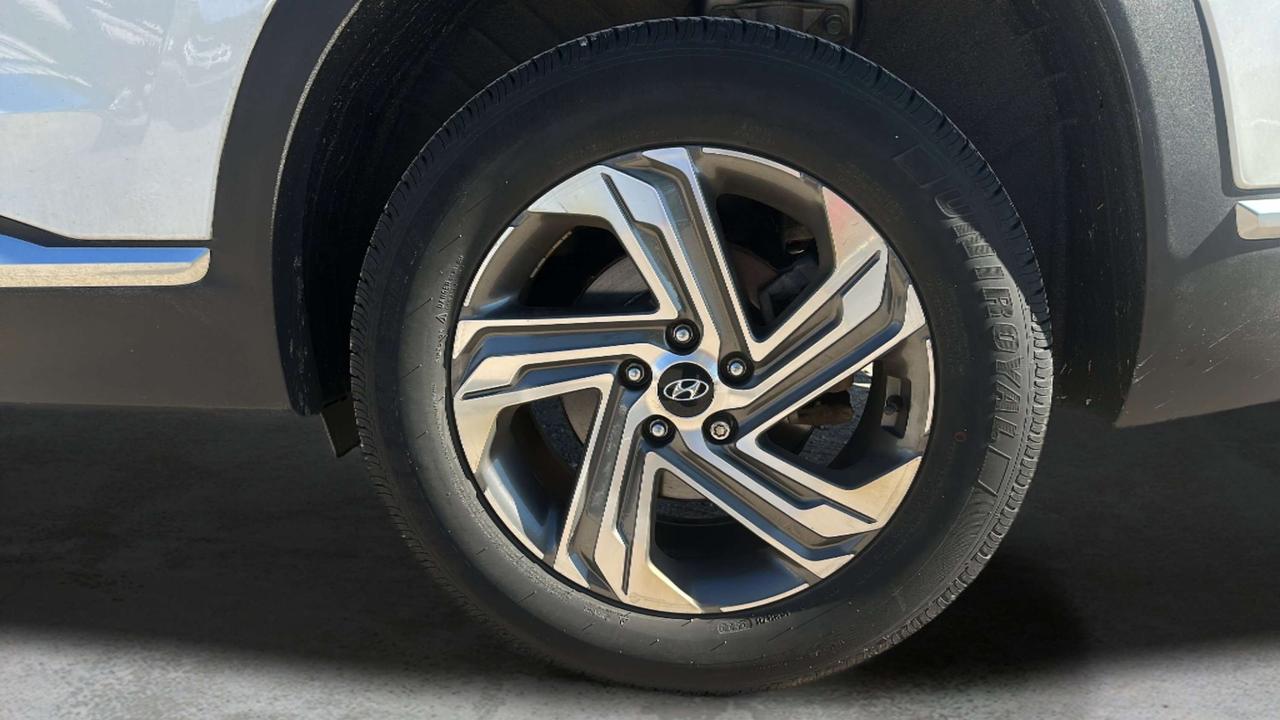 2021 Hyundai Santa Fe Preferred Photo
