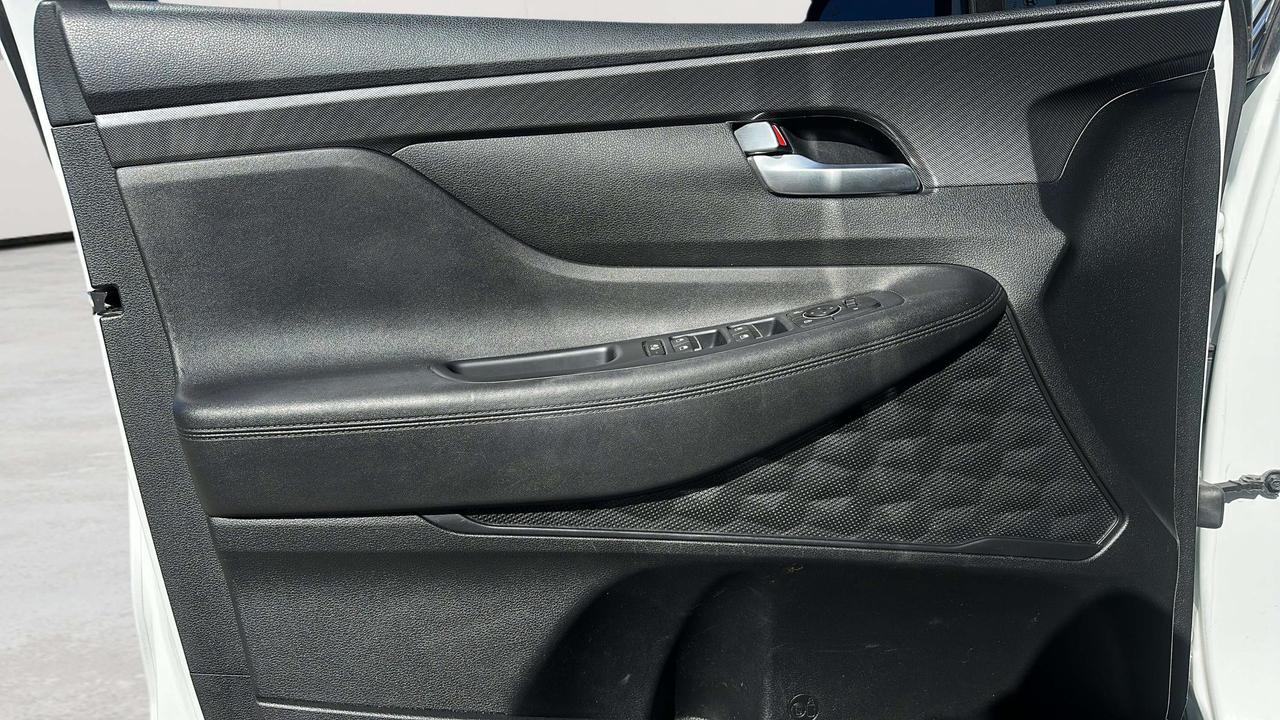 2021 Hyundai Santa Fe Preferred Photo