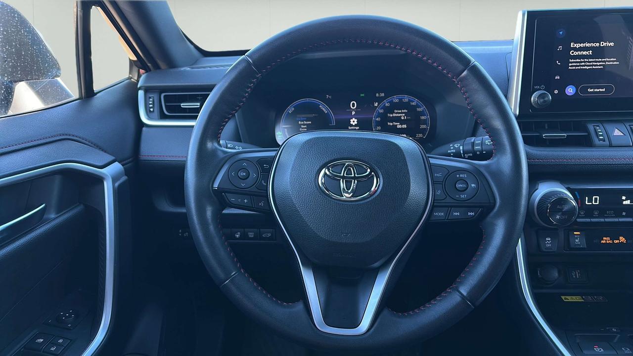 2023 Toyota RAV4 Prime XSE Photo