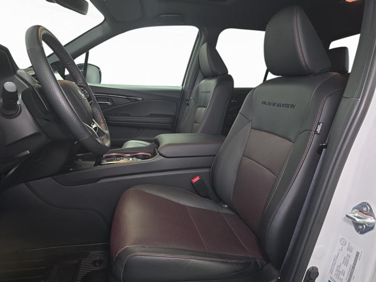 2025 Honda Ridgeline Black Edition Photo