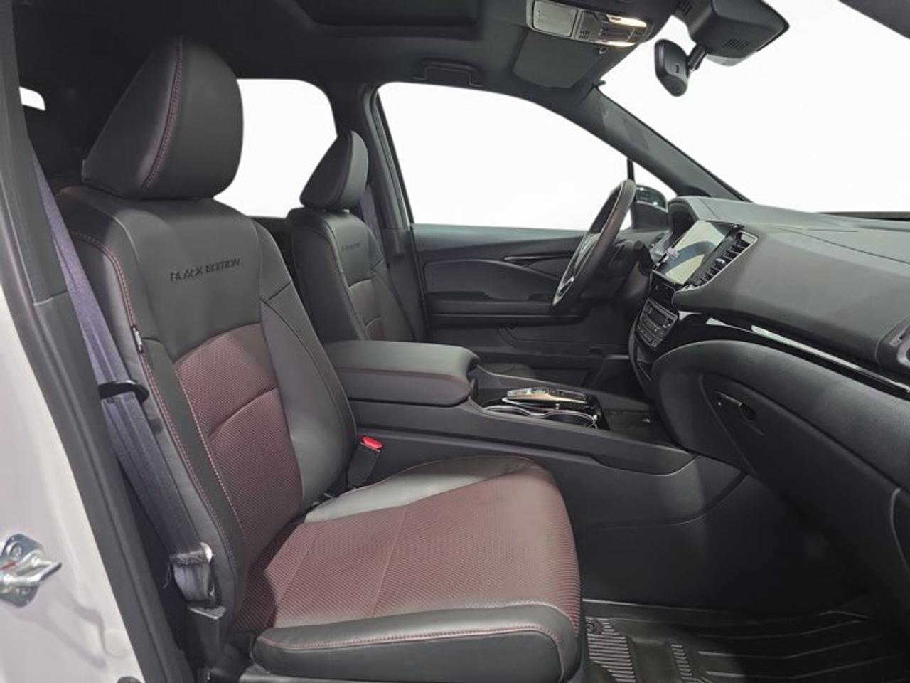 2025 Honda Ridgeline Black Edition Photo