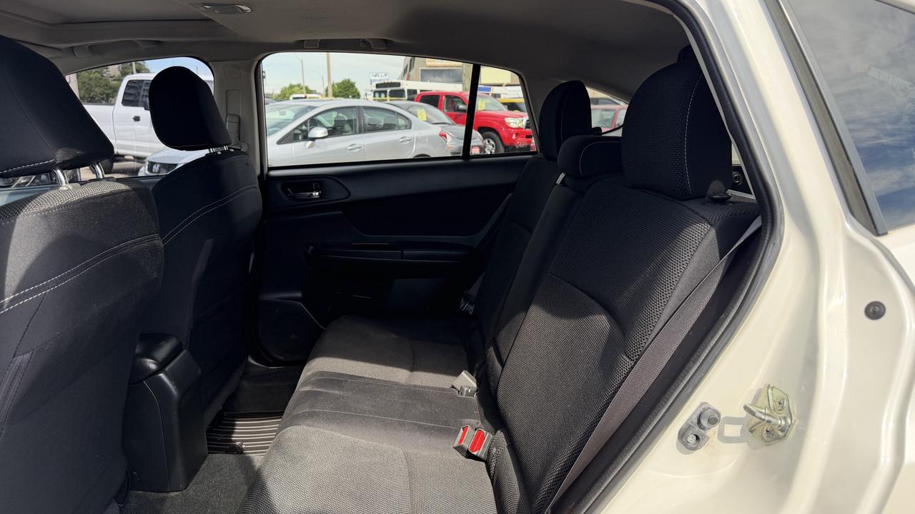 2013 Subaru XV Crosstrek 2.0i w/Touring Pkg Photo