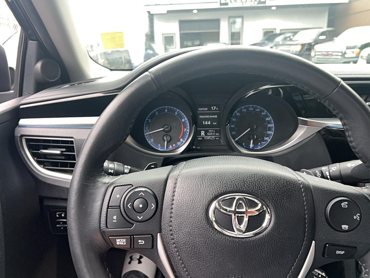2015 Toyota Corolla S Photo