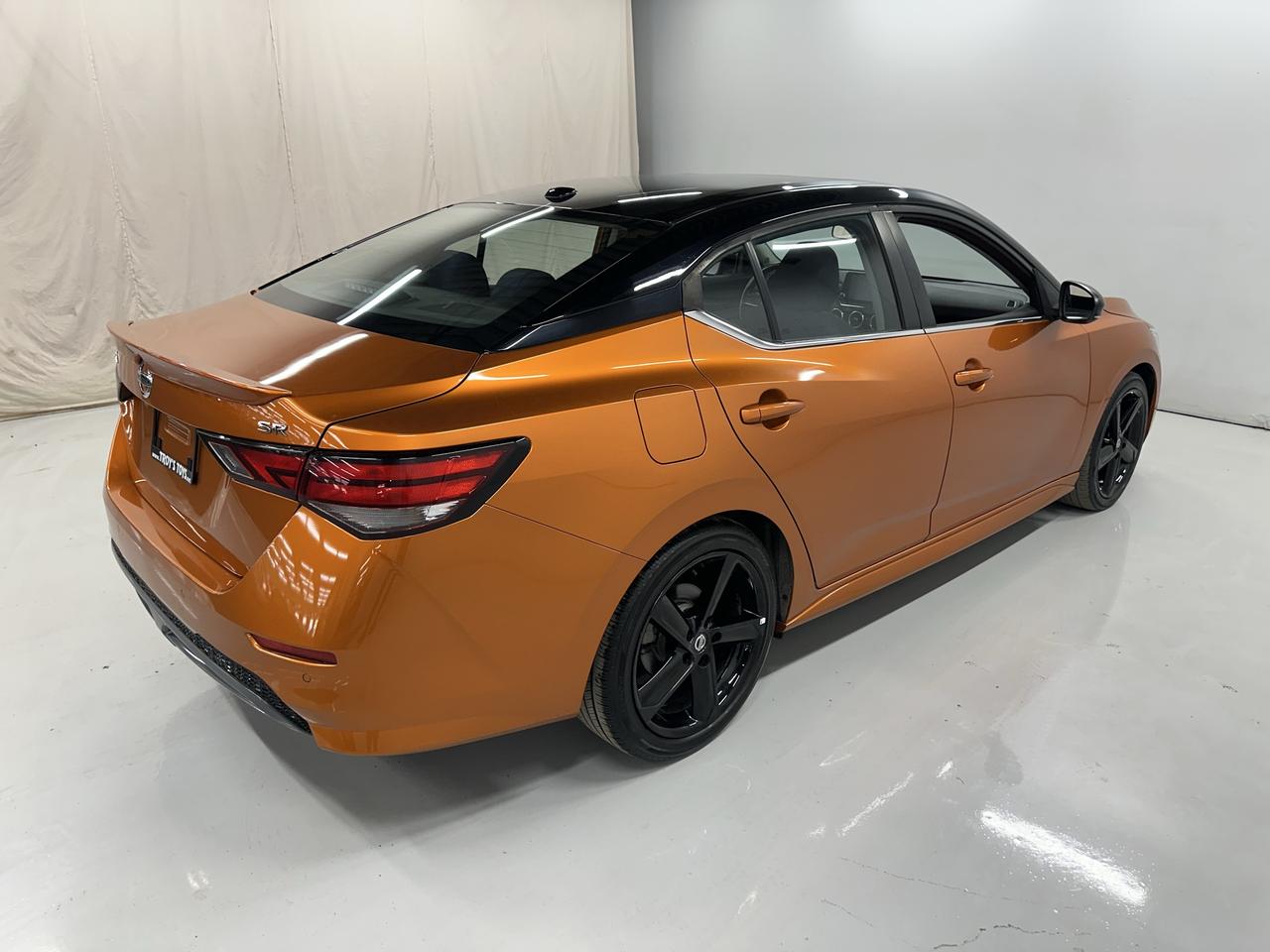 2021 Nissan Sentra SR Photo6