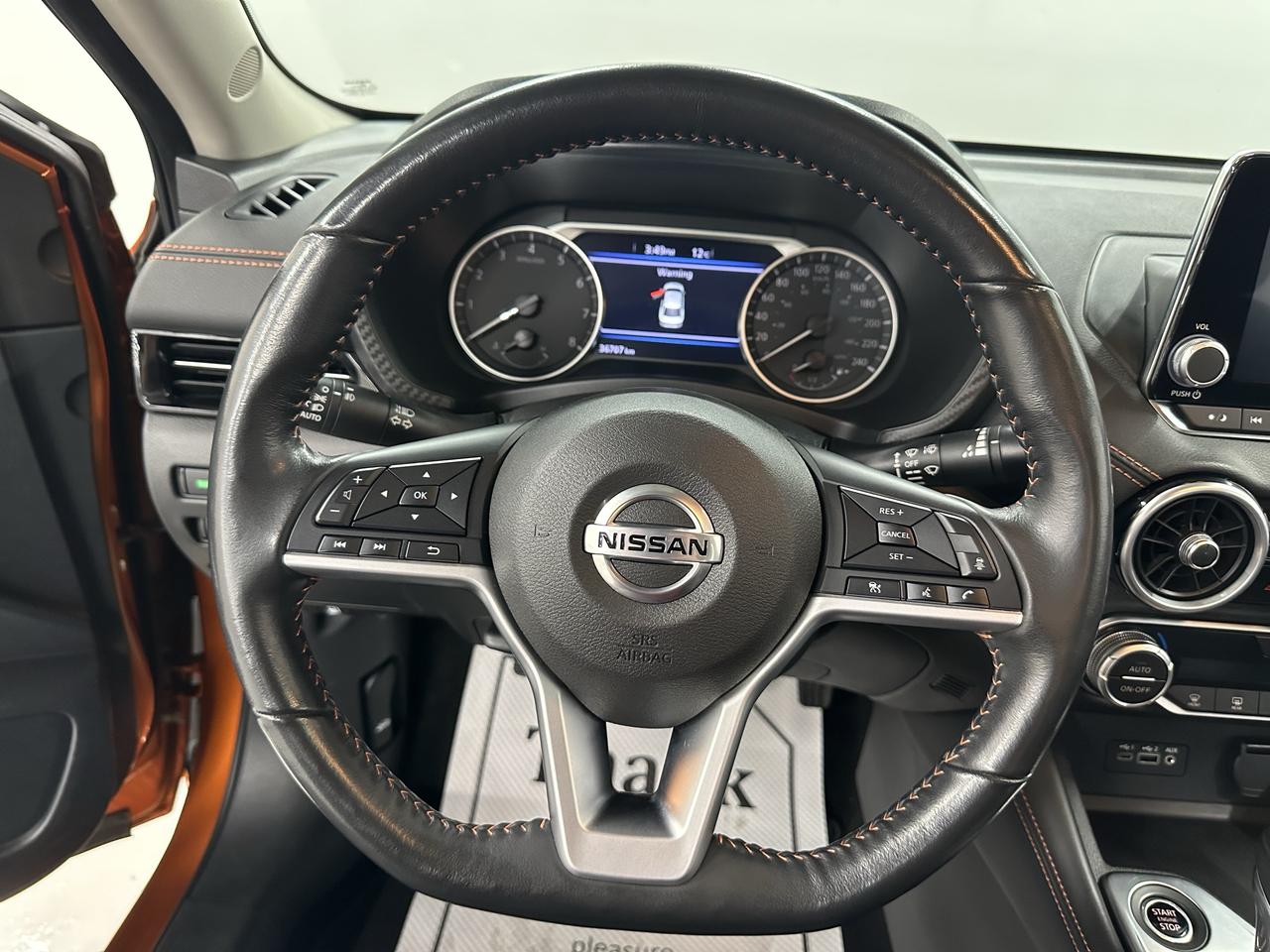 2021 Nissan Sentra SR Photo