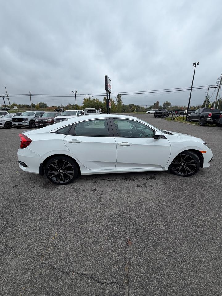 2019 Honda Civic Sport Photo
