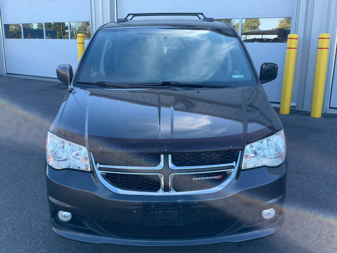 2016 Dodge Grand Caravan SXT Premium Plus - NOACC|ENTPKG|NAVI|LEATHER Photo1