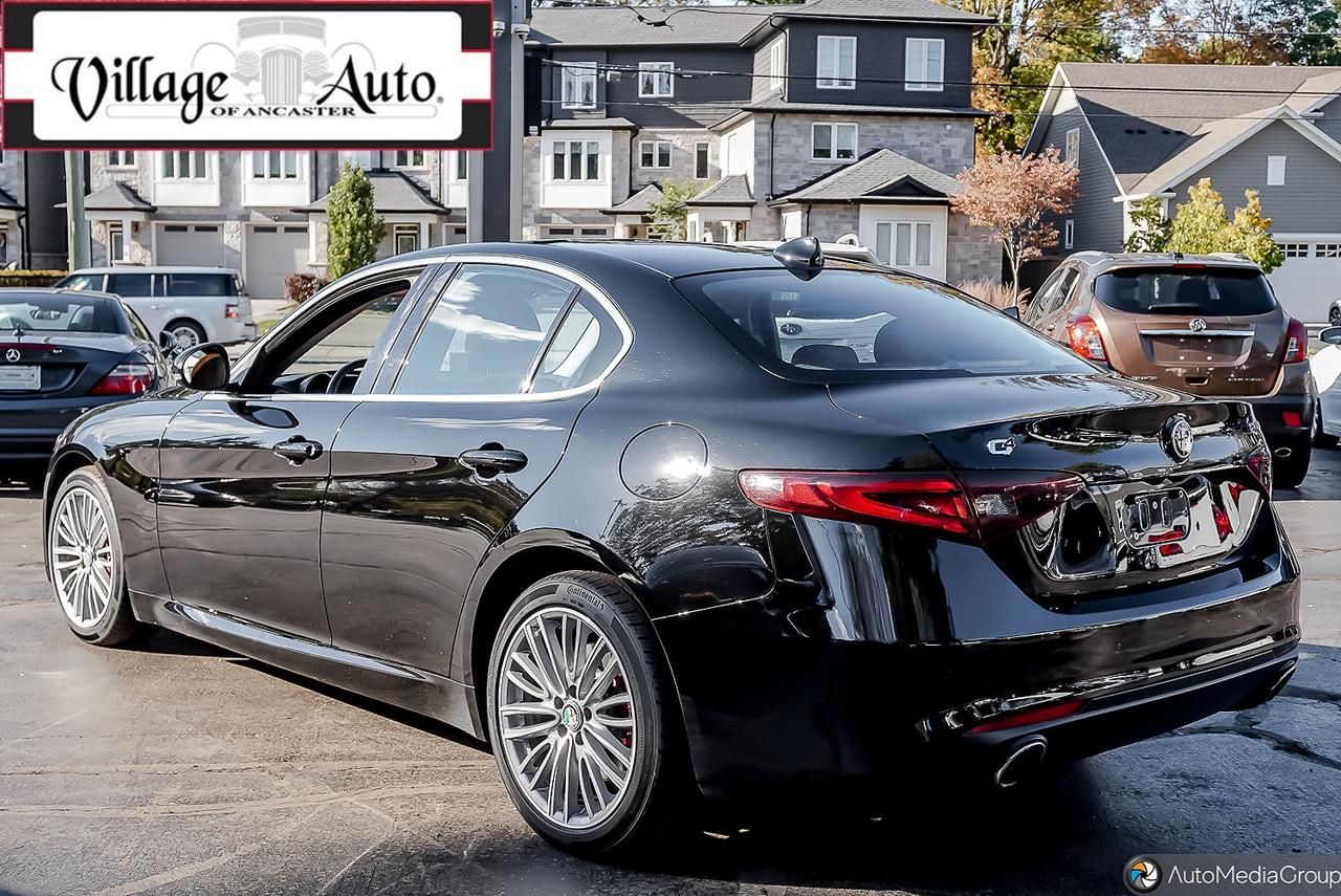 2020 Alfa Romeo Giulia Ti Lusso AWD Photo4