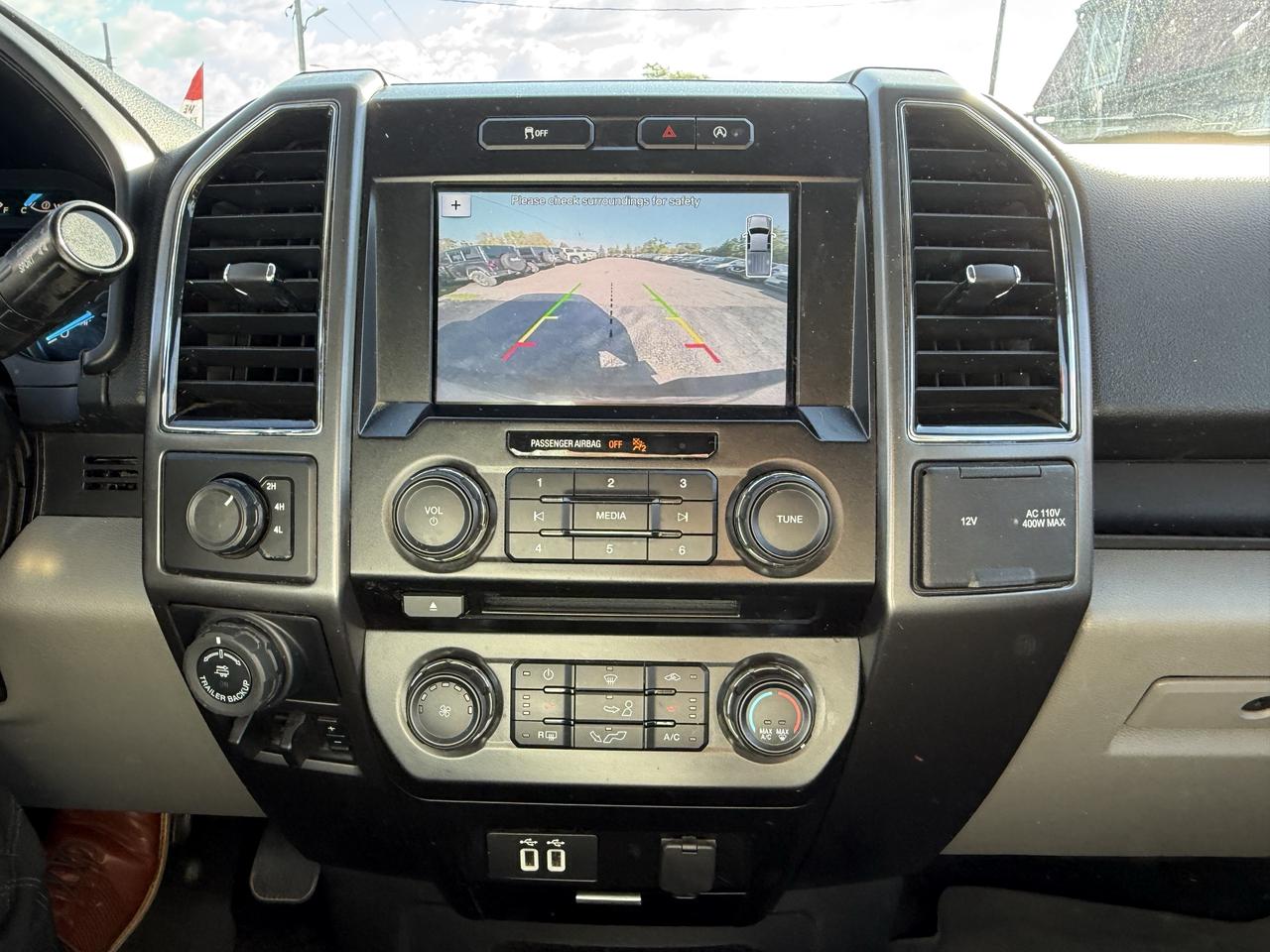 2017 Ford F-150 4WD SuperCrew 145" Photo