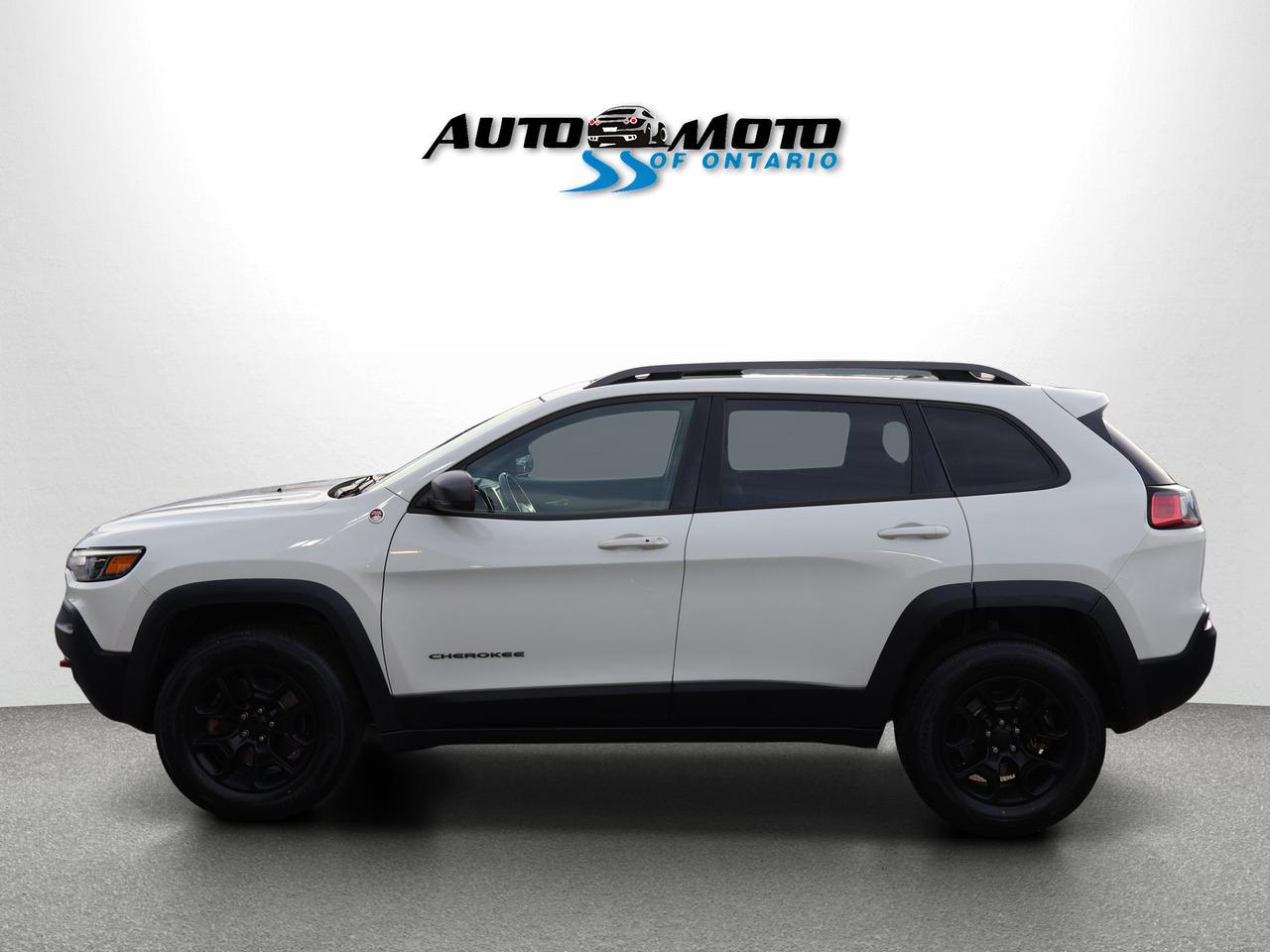 2019 Jeep Cherokee TRAILHAWK ELITE 4X4 *ACCIDENT FREE* CAMERA NAV BLUETOOTH LEATHER HEATED SEATS PANO ROOF CRUISE ALLOYS Photo