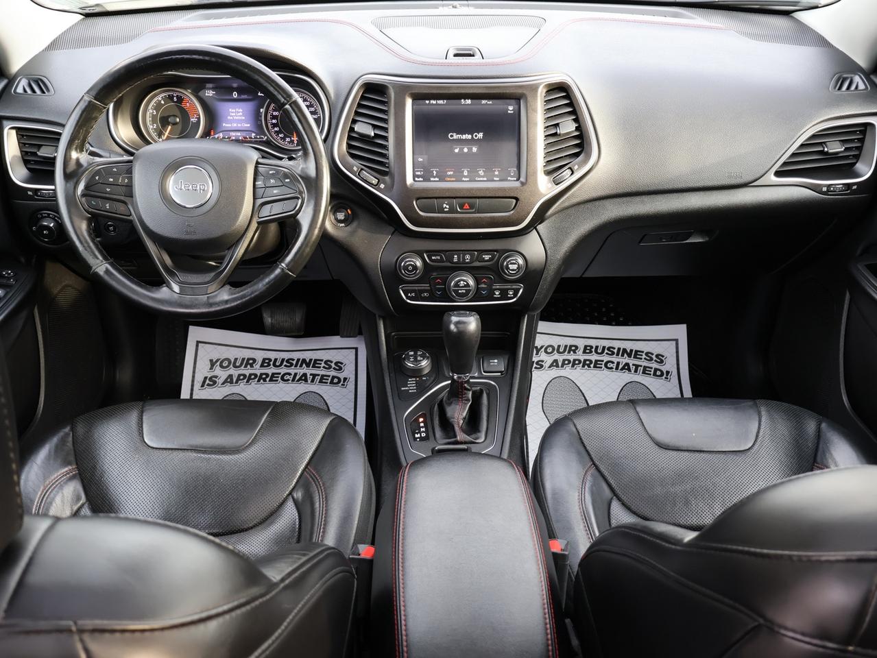 2019 Jeep Cherokee TRAILHAWK ELITE 4X4 *ACCIDENT FREE* CAMERA NAV BLUETOOTH LEATHER HEATED SEATS PANO ROOF CRUISE ALLOYS Photo