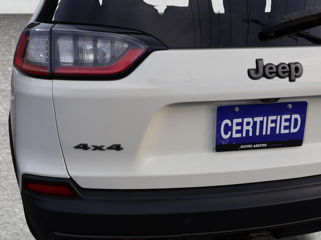 2019 Jeep Cherokee TRAILHAWK ELITE 4X4 *ACCIDENT FREE* CAMERA NAV BLUETOOTH LEATHER HEATED SEATS PANO ROOF CRUISE ALLOYS Photo