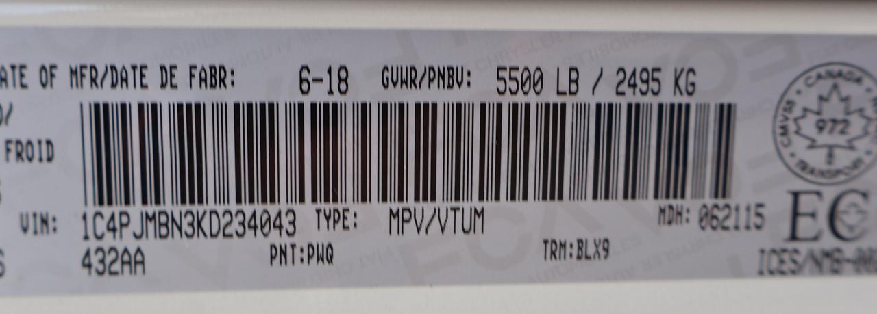 2019 Jeep Cherokee TRAILHAWK ELITE 4X4 *ACCIDENT FREE* CAMERA NAV BLUETOOTH LEATHER HEATED SEATS PANO ROOF CRUISE ALLOYS Photo