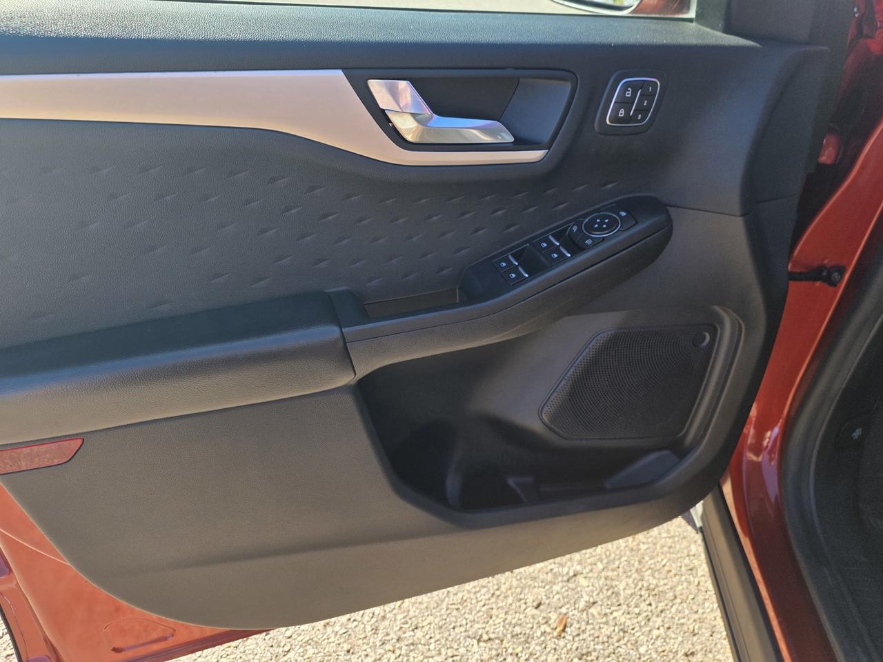 2020 Ford Escape SEL 2.0L AWD Photo