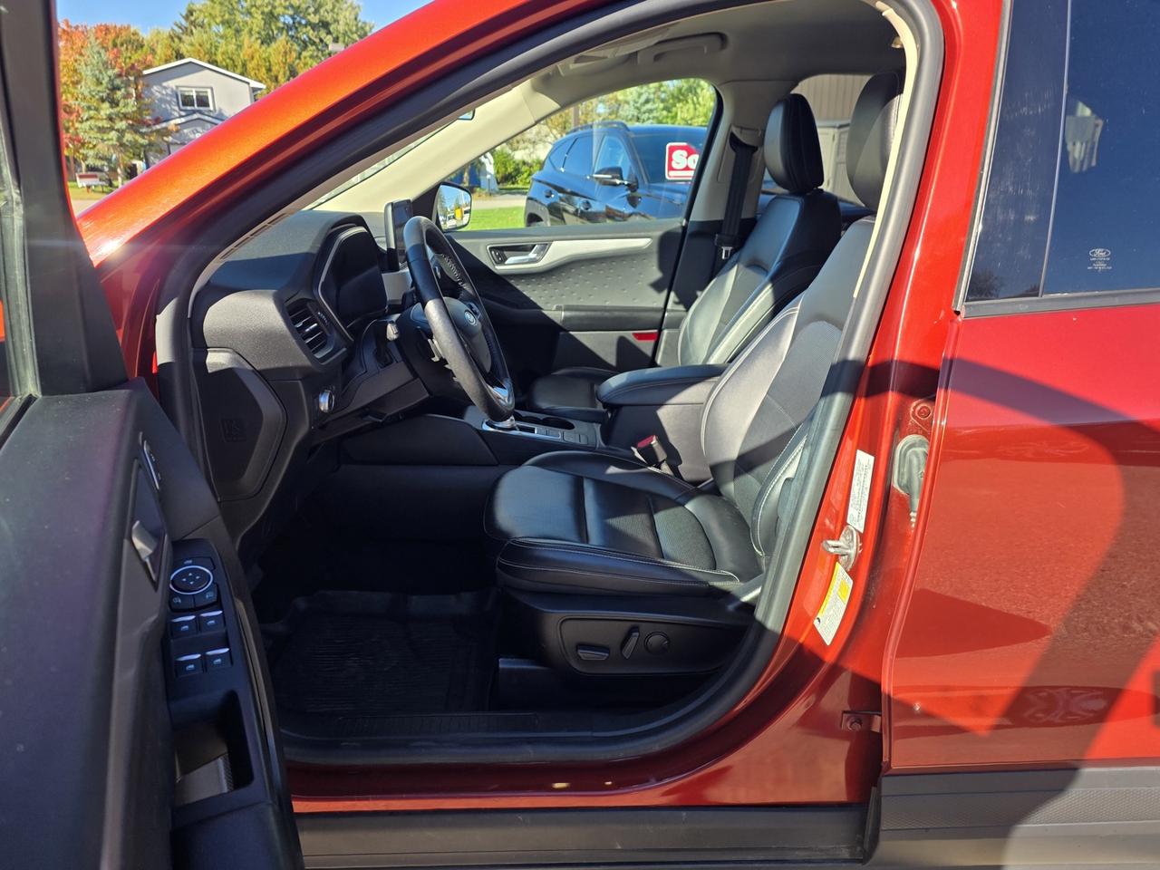 2020 Ford Escape SEL 2.0L AWD Photo