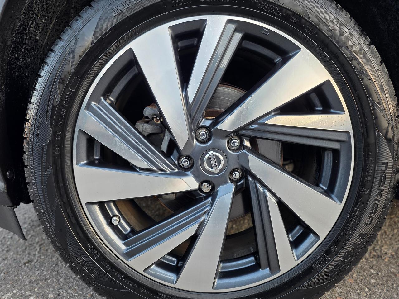 2017 Nissan Murano Platinum Photo